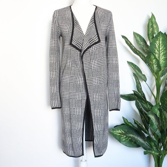 Vince Camuto Black White Houndstooth Plaid Open Front Long Knit Cardigan Sweater - Picture 3 of 11